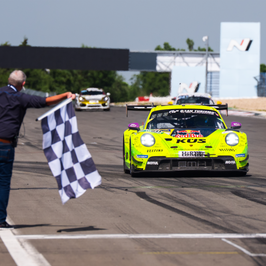 Manthey EMA Grello Nordschleife