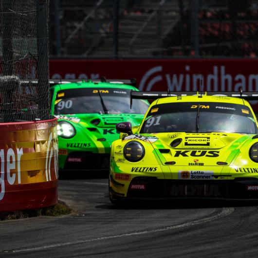 Manthey DTM Grello Porsche 